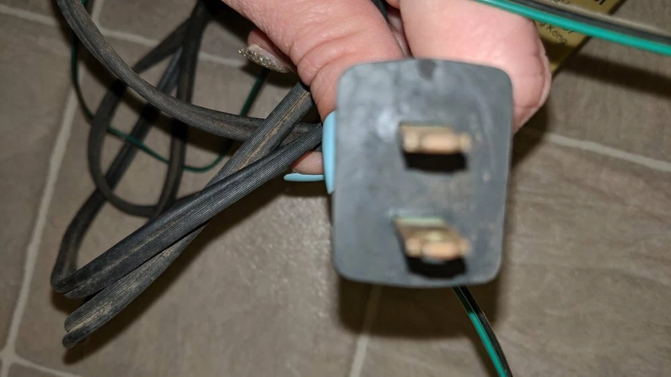 Model Train Accessories TYCO MODEL NO. 899B. AC AND DC HO TRANSFORMER - Image 4 of 4