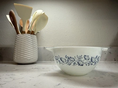 Vintage Pyrex 441 Colonial Mist Cinderella Bowl White With Blue Flowers