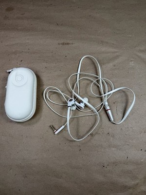 urBeats  Monster In-Ear Headphones  White Works Ships Fast!