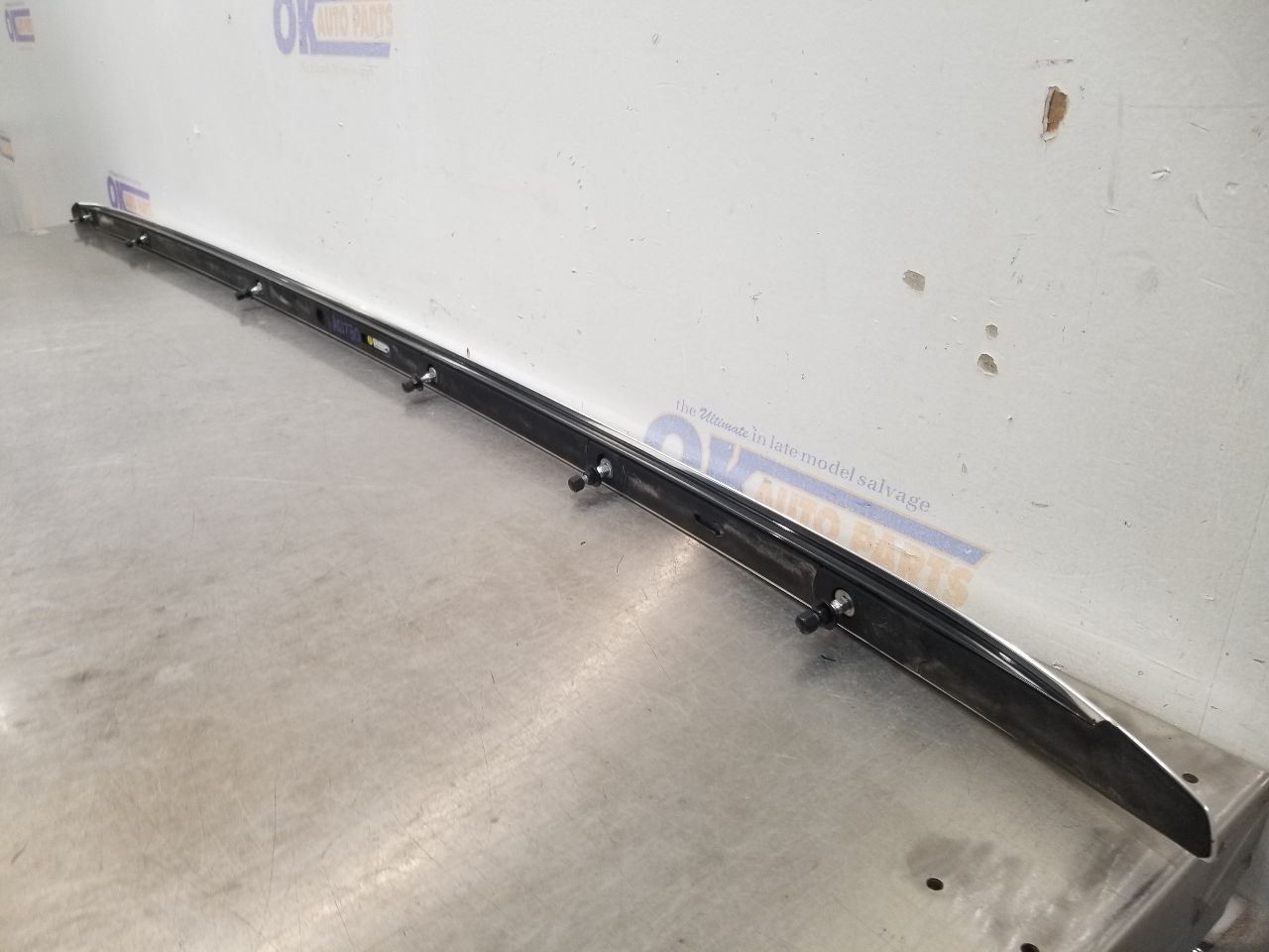 17 BENTLEY BENTAYGA LUGGAGE RACK ROOF RAIL RIGHT PASSENGER 36A860022