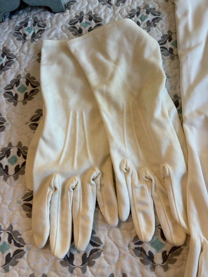 Guantes de algodón blanco roto vintage. 1 11 brazo medio y 1 par 16,5 longitud ópera par Foto 4 de 4