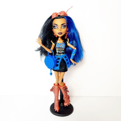 Monster High Doll Robecca Steam Original Signature First Wave Monster High