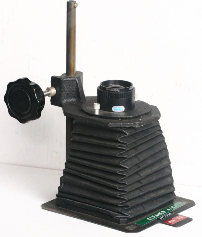 RODENSTOCK RODAGON 135mm f5.6 enlarging lens on enlarger mount with bellows!