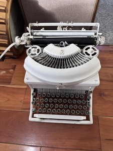 Typewriter Antique White Rare  Beauty