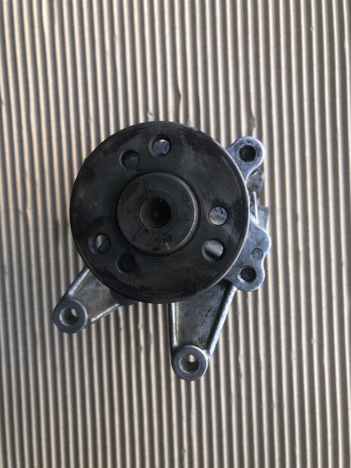 BMW E32 M60 730i 740i Power Steering Pump Vane Pump 1140899 