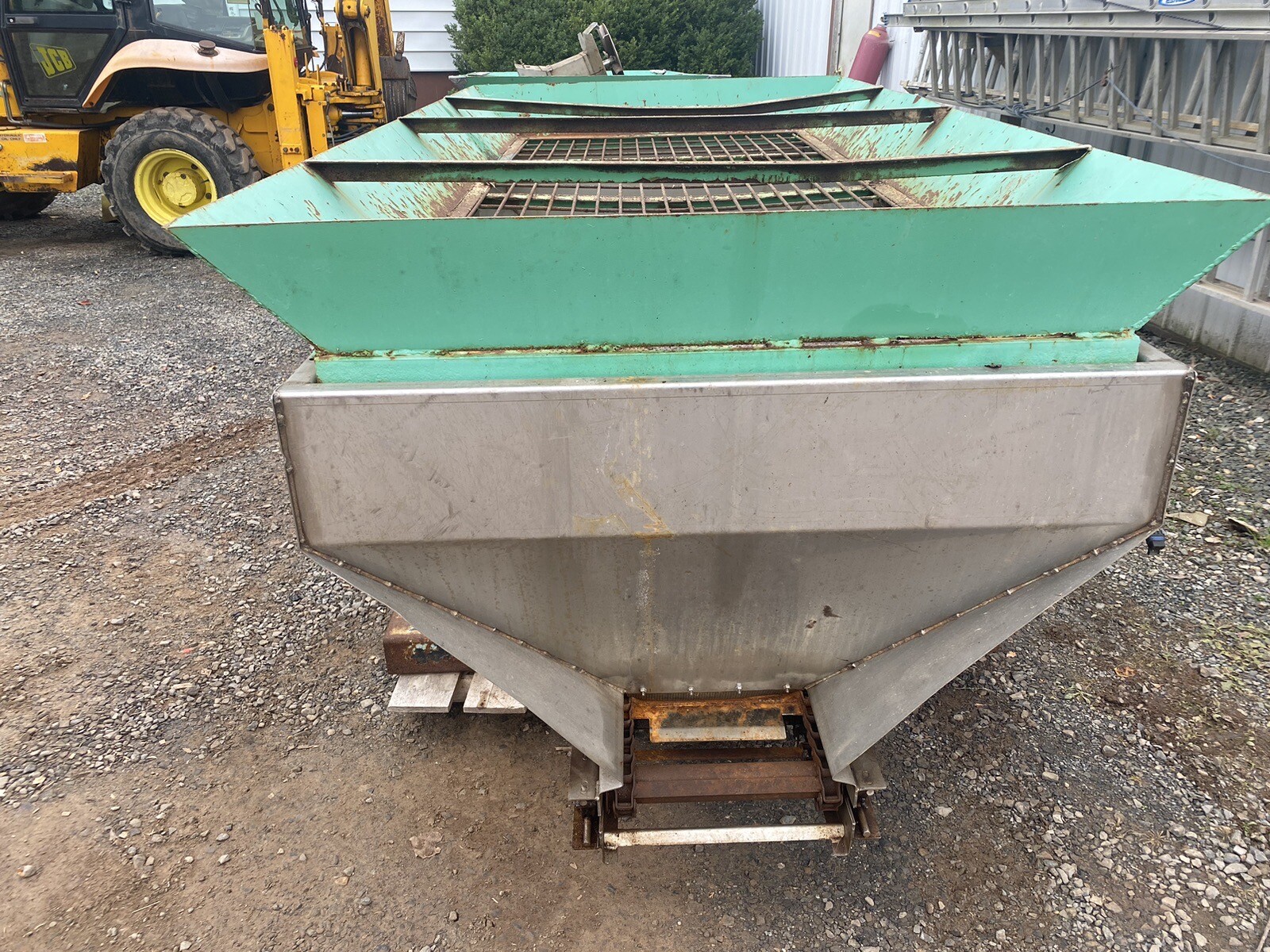 IceOWay salt and sand spreader 3 yard hopper with gas engine eBay