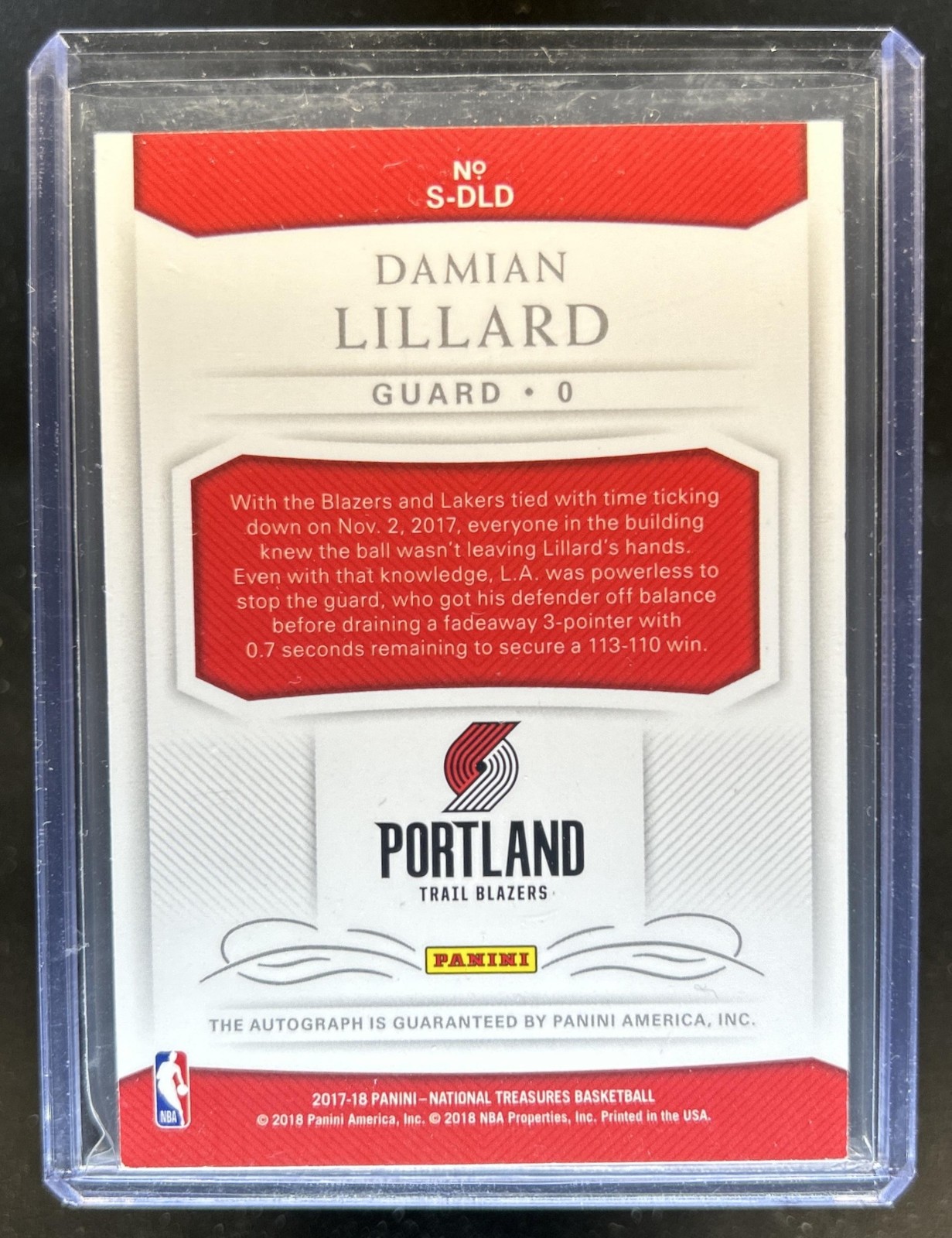 2017-18 Panini National Treasures Damian Lillard Signatures Gold Auto #/10 view 2