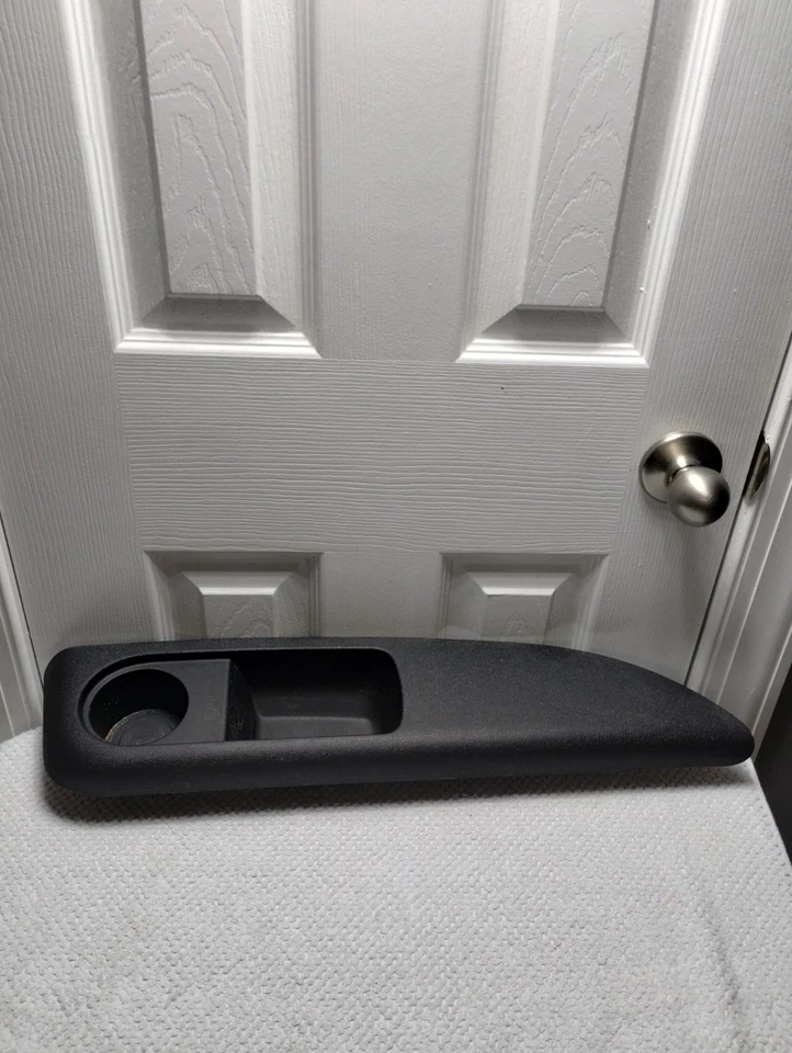 2015 Chevrolet Traverse Rear Right Quarter Panel Armrest & Cup Holder 25865720 A - Image 2 of 4