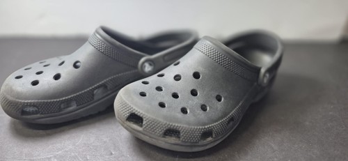 Crocs Unisex Classic Clogs Women 8 Men 6 Black 10001