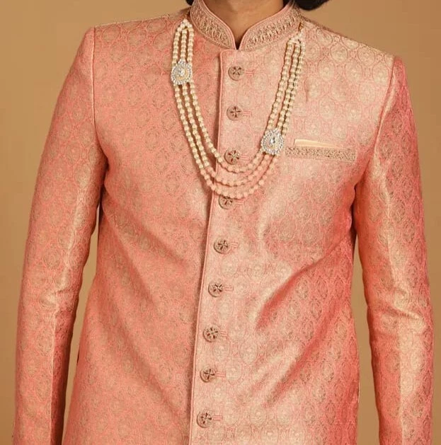 Sherwani cor rosa/pêssego Rani para casamento noivo  - Imagem 3 de 4