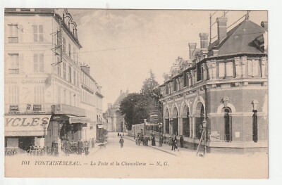 CPA Fontainebleau – Boulevard De Melun – Seine-et-Marne (77) – Bon état