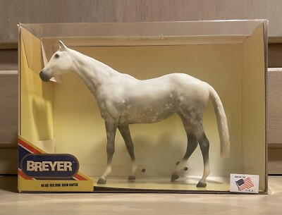 Breyer Horse 952 Touch of Class Rox Dene Show Hunter Pale Dapple Gray With Box