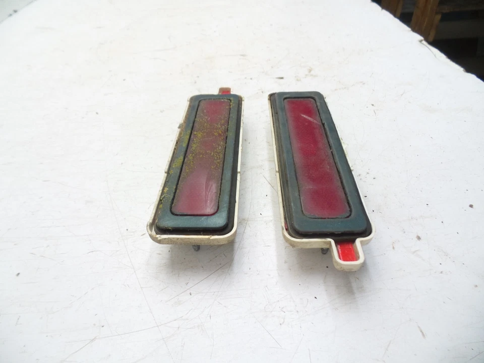 82-92 JUEGO MARCADORES LATERALES ROJOS TRASEROS FIREBIRD TRANS AM T/A PONTIAC GM Foto 3 de 4