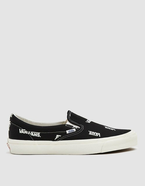 vans vault slip on black white