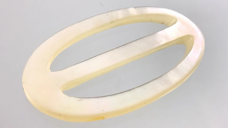 Carved MOP Mother-Of-Pearl Garment Button 1.75in Set Of 2 Oval Pattern 309B - Image 4 of 4