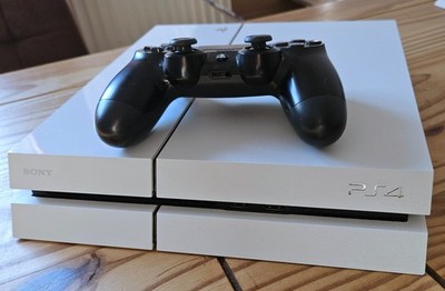 Sony PlayStation 4 Slim 500GB Spielekonsole - White Edition