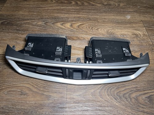 2014-2016 Nissan Rogue Center Dash Air Vent With Hazard Switch OEM Silver - Bild 2 von 5