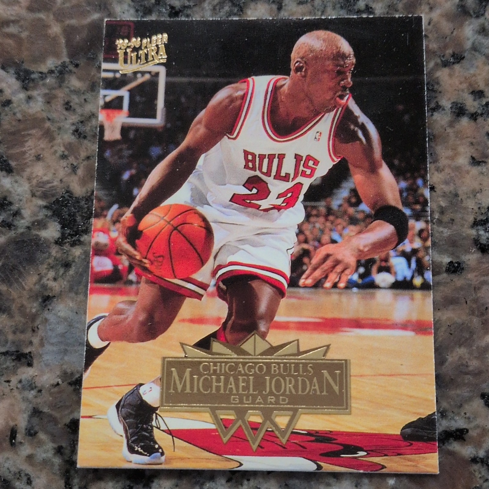 Fleer 1995-96 Ultra Michael Jordan #25 Chicago Bulls Basketball NBA Card