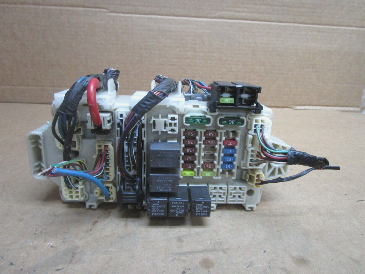 09-11 Mitsubishi Galant Interior Cabin Fuse Box Keyless Alarm