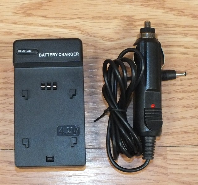 Unbranded Video / Digital Camera Travel Charger with Car Charger for