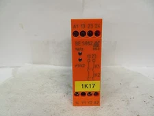 E. DOLD & SOHNE SAFETY RELAY BE 5982.02 BE598202 24VDC 3A AMP