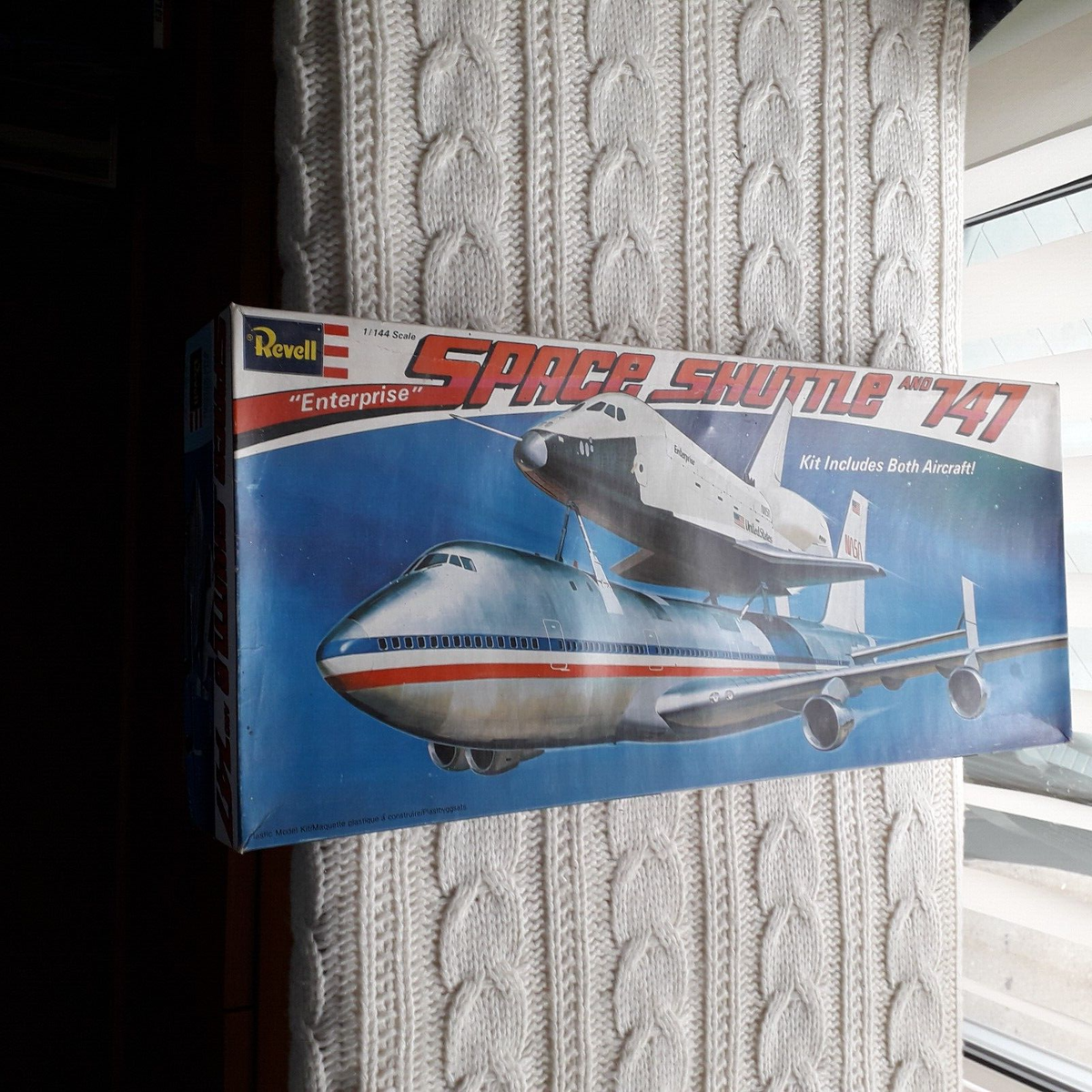 Revell H-177 SAS Boeing 747 Aircraft Cutaway Display Plane 1