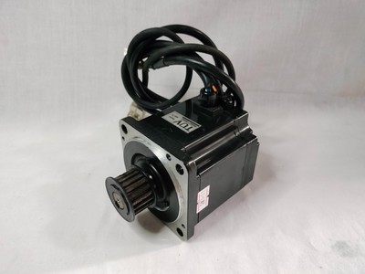 Yaskawa SGMP-04V314T SGMP04V314T AC Servo Motor 400W 200V 2.6A Made in Japan