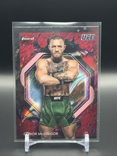 Topps Finest UFC 2024 - Raro refractor de brillo rojo Conor McGregor #201