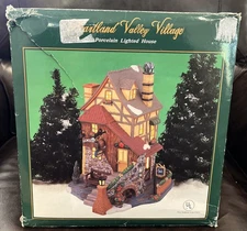 Heartland Valley Village O’Well Novelty “Cozy Grill” Lighted House Excellent !!