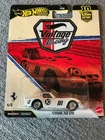 Hot Wheels Vintage Racing Ferrari 250 GTO Die Cast.