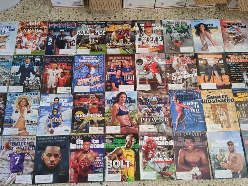 Sports Illustrated Magazine Lot of 41 magazines Some Swimsuit Edition 