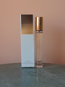 cashmere mist essence perfume