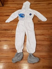 NEW Global Protection Avian Flu Kit / K122-AF / Medium / Tyvek Hooded coverall