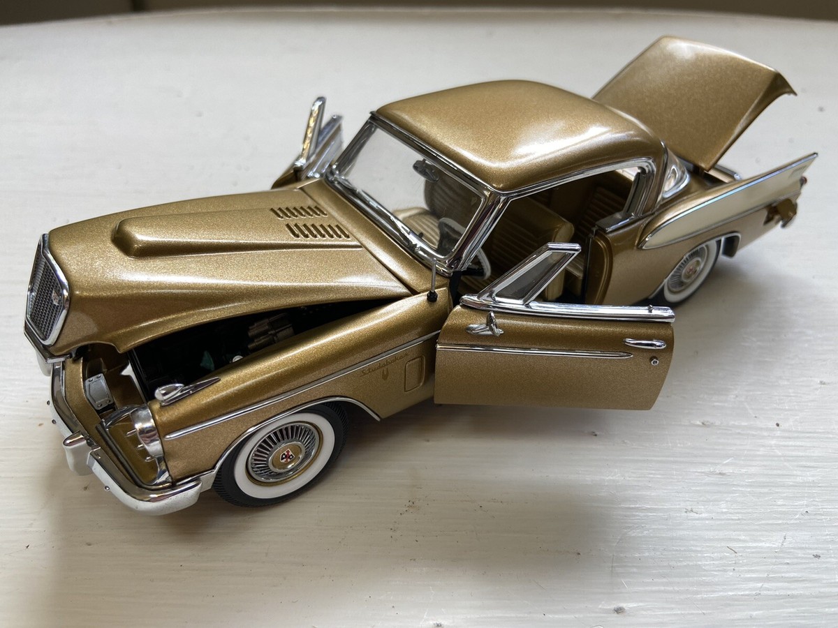 ミニカー　1957 スタッドベーカー シルバーホーク ミニカー 1957 スタッドベーカー シルバーホーク Anson classic