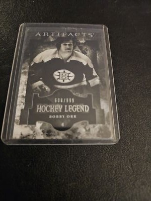 2011-12 Upper Deck Artifacts Bobby Orr #101 Hockey Legend 608/999