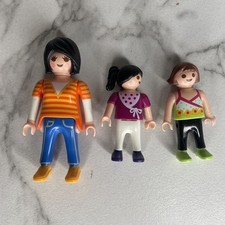 Playmobil Woman Mom & 2 Girls City Life Modern Figures B9-56