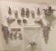 Warhammer 40K T’au Empire – XV9 Battlesuit