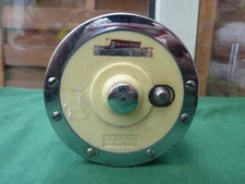 VINTAGE GARCIA MITCHELL 624 FISHING REEL