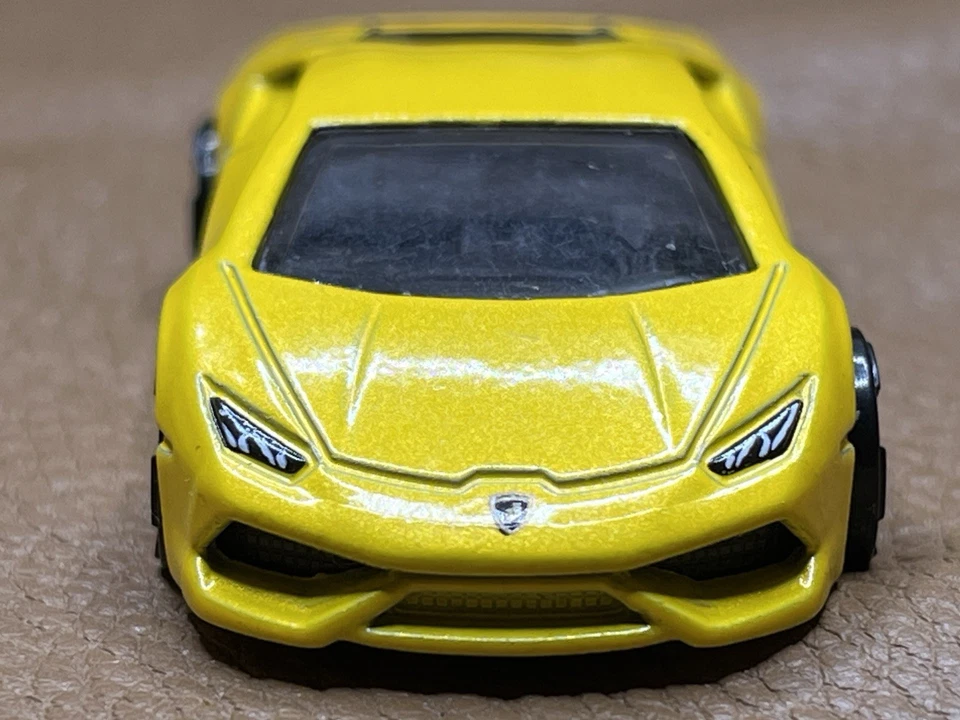 HW LAMBORGHINI HURACAN LP 610-4 UNSPUN HW WORKSHOP PROTO “ YELLOW “ RED RIMS MT. - Image 3 of 4