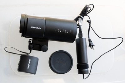 Profoto B10 Plus OCF 500Ws Flash Head + Extra Battery