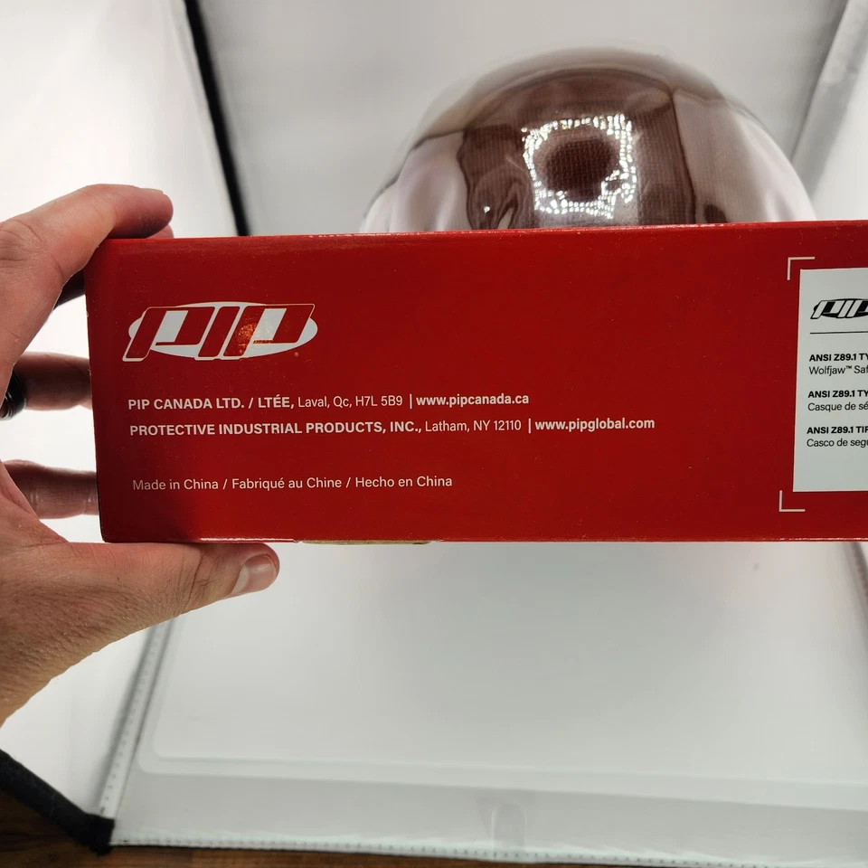 Pip Dynamic Wolfjaw Ratcheting Hard Hat Fiberglass Full Brim Brown - Image 4 of 4