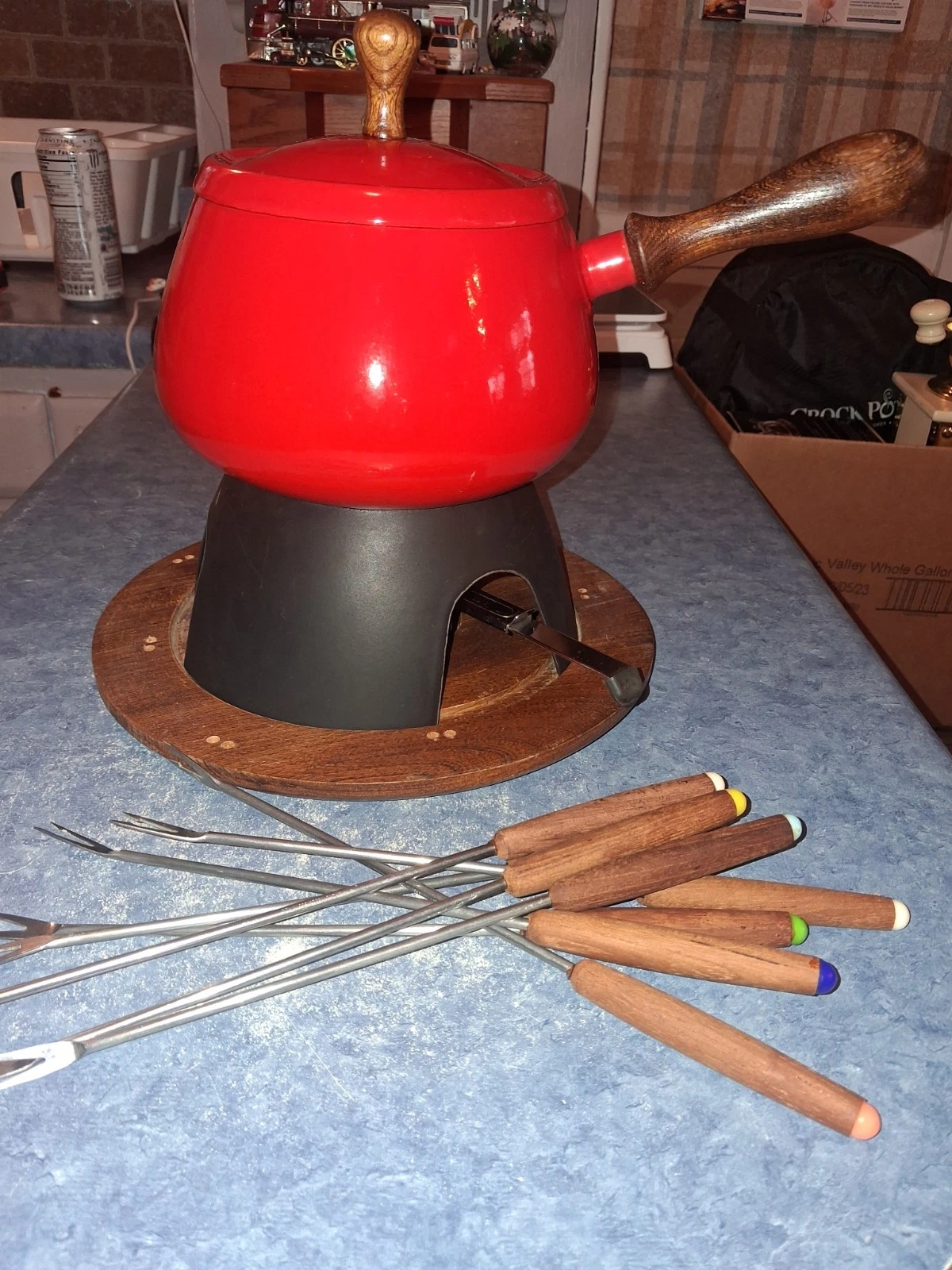 MCM Styson Woodcrest Porcelainize Steel Fondue Sterno Set Serve 8 Nice Condition
Opens in a new wind