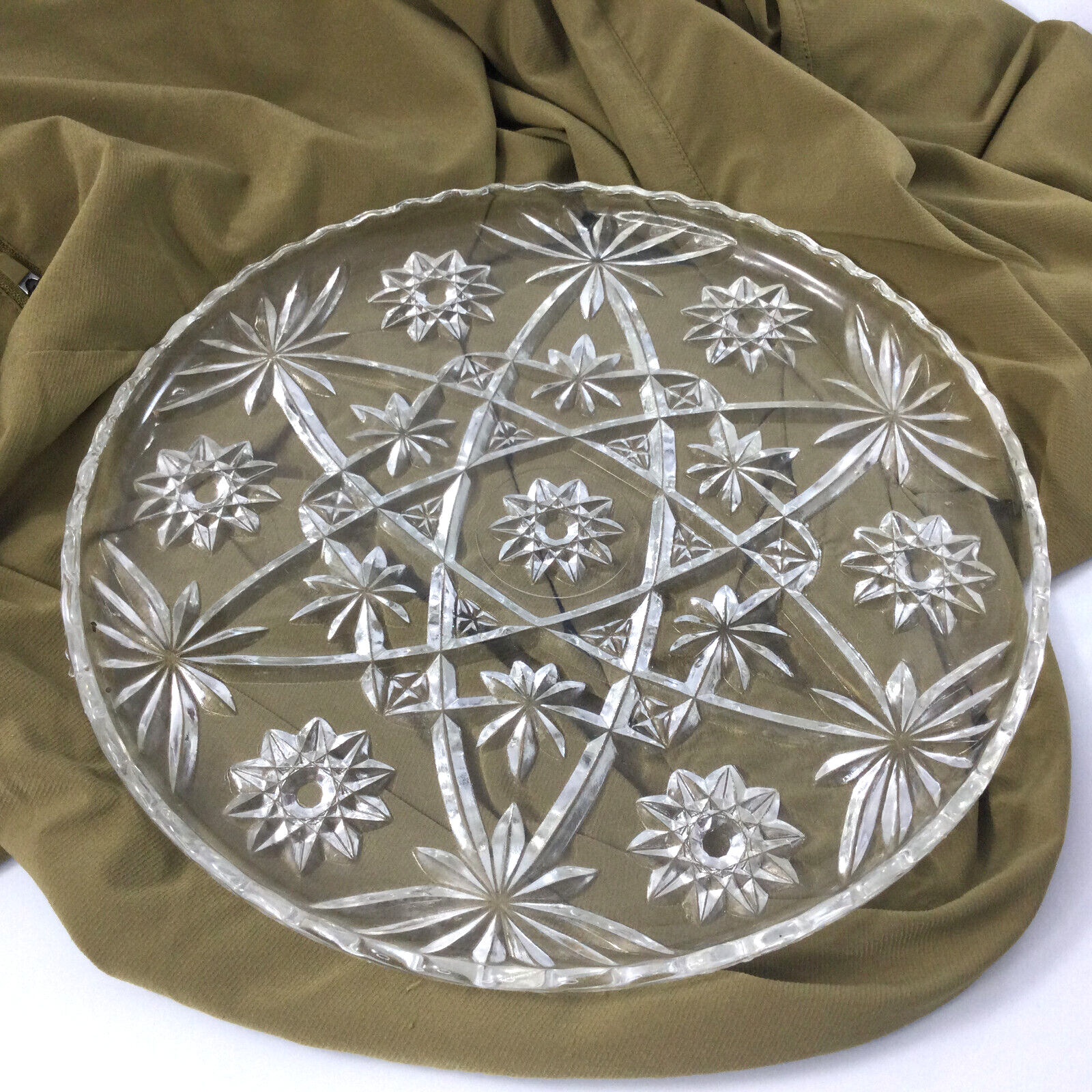 Vintage Glass Round Serving Plate Platter Floral Design Scalloped Edges 11