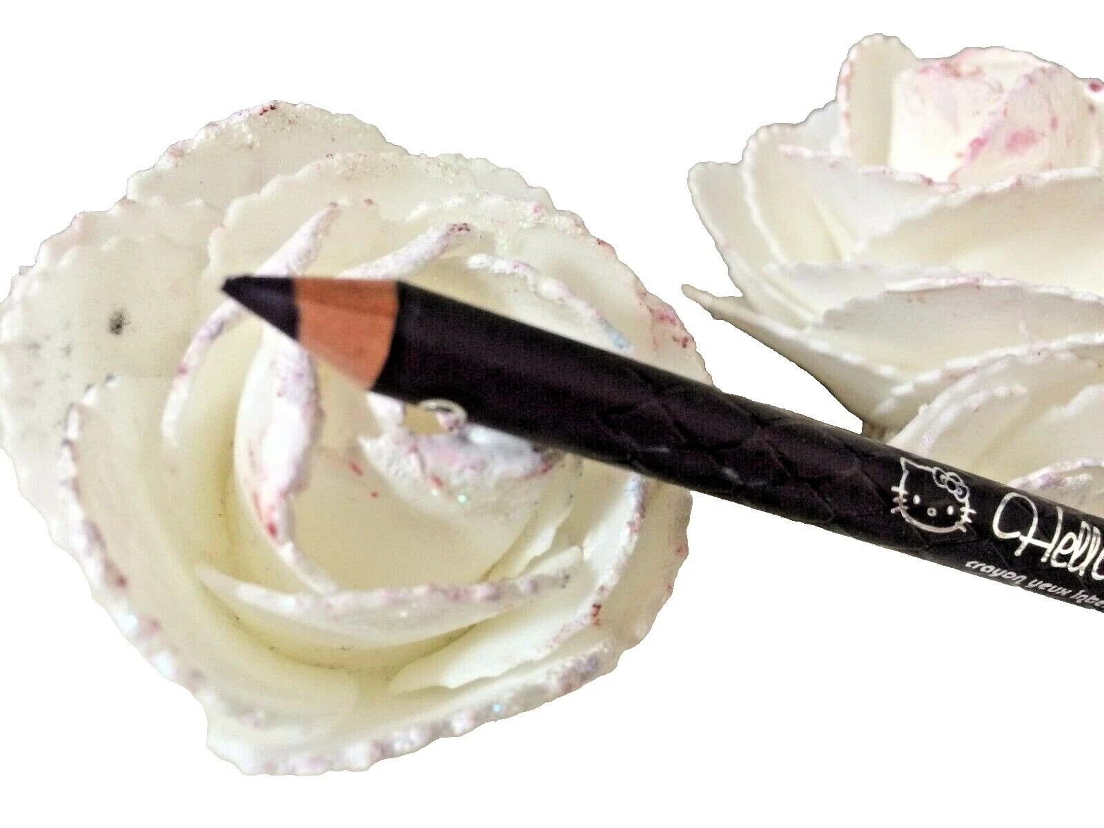 Maquillaje de ojos en lápiz Hello Kitty