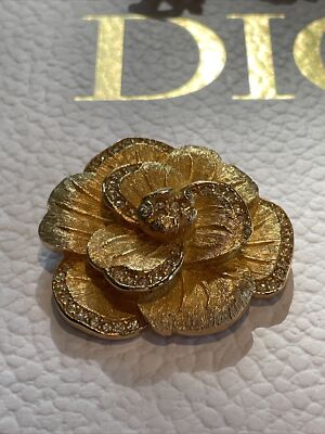 Christian Dior ヴィンテージフルール・ド・リス ブローチ Beautiful Vintage Christian Dior Crystal Rhinestone Flower Brooch