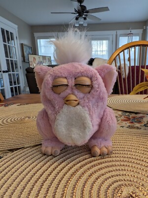Pink Emoto-Tronic Furby baby 2005 model 59961 pink fur Blue eyes