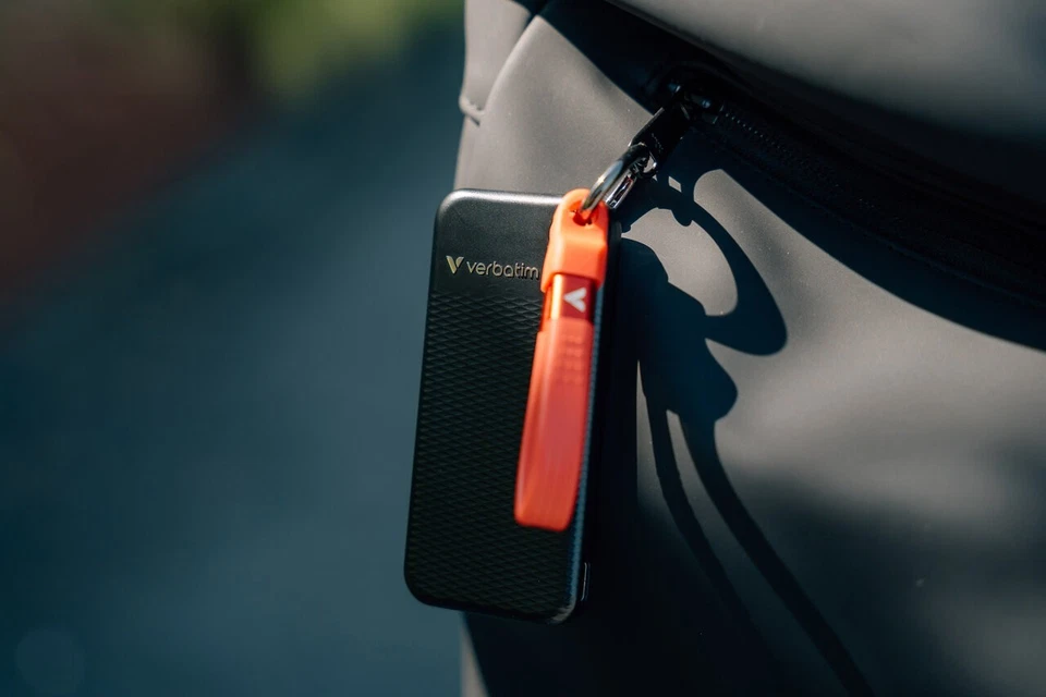 Verbatim Pocket SSD USB 3.2 Gen 2 - 2TB - 1000MB/s Read & 1000MB/s Write Red - Image 4 of 4