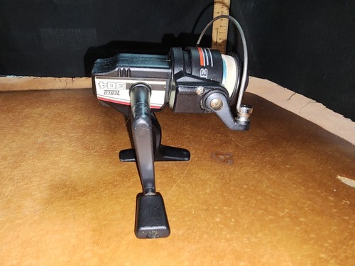 Vintage 1989 Zebco 304 Spinning Fishing Reel Made In Korea - Picture 9 of 13