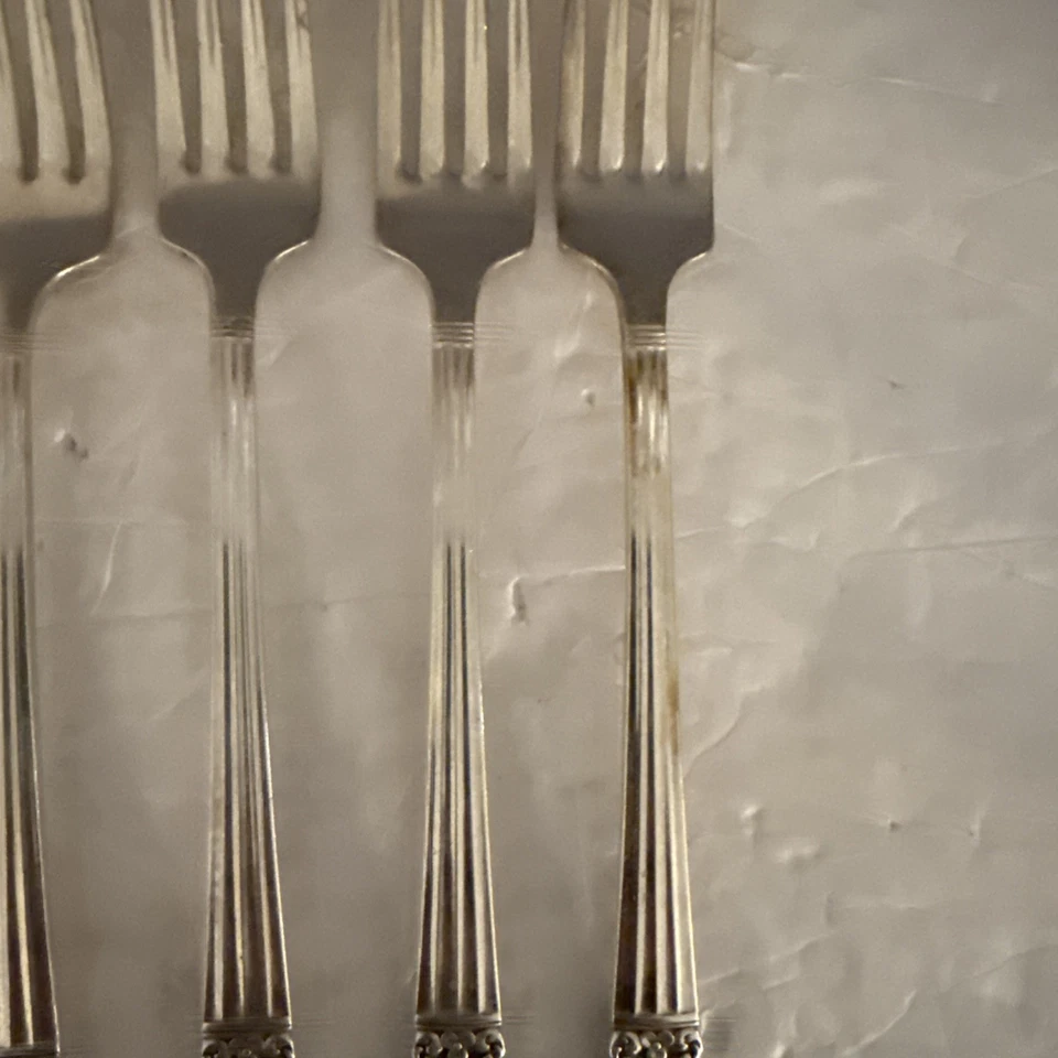 Oneida Coronation Juego de 7 Horquillas de Rejilla Comunidad Plateado Cubiertos Lote Foto 4 de 4