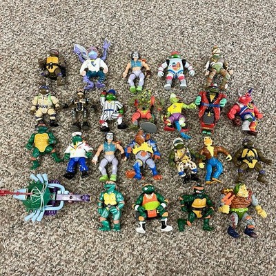 LOT OF 24 Vintage Teenage Mutant Ninja Turtles TMNT Figures & Accessories